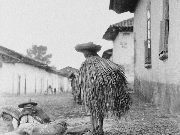 Tina Modotti, Villaggio di agricoltori, Messico, 1926
