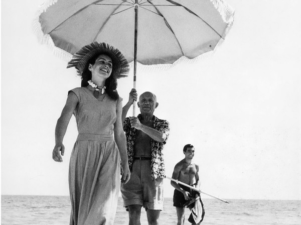 Robert Capa, <em>Picasso e Francoise Gilot</em>, 1948. Stampa ai sali d'argento, 50,86 x 40,69 cm. Collezione Julian Castilla © Robert Capa/ICP/Magnum Photos/Contacto