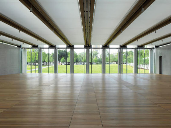 Renzo Piano Pavilion, Kimbell Art Museum, Fort Worth, Texas. Photo by Robert Polidori