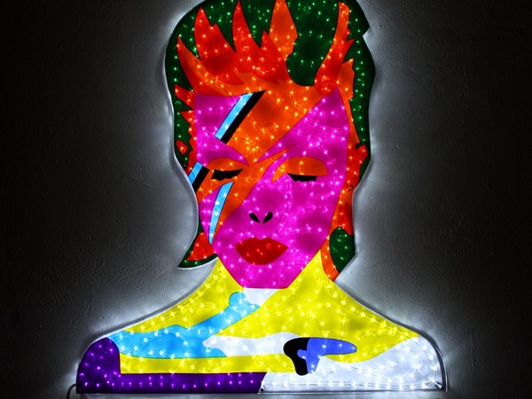 Marco Lodola, Aladdin (David Bowie), scultura