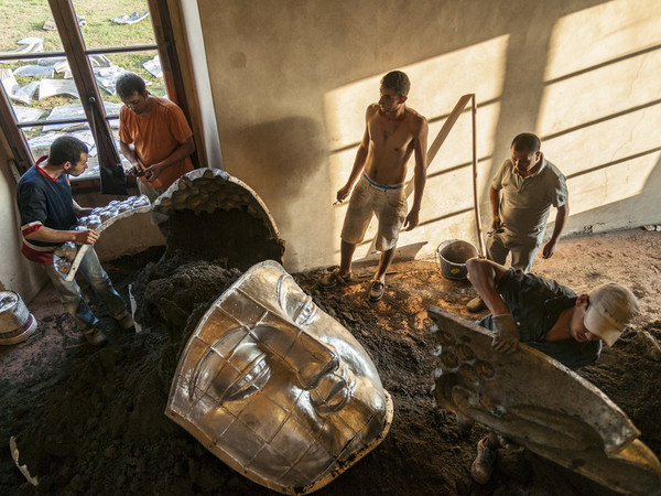 Zhang Huan in Florence. Bozzetti d’artista e fotografie di Guido Cozzi