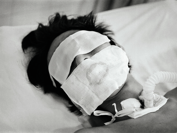 Lynn Johnson, Sulle tracce dei virus killer, ottobre 2005. Hanoi, Vietnam