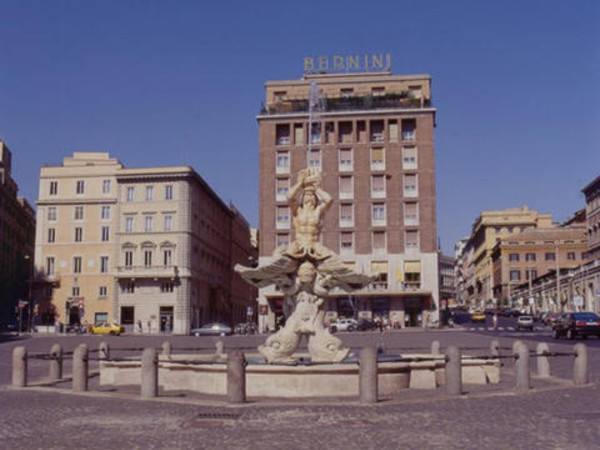 Fontana del Tritone