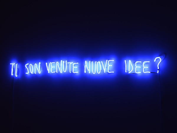 Valerio Rocco Orlando, Ti sono venute nuove idee?, 2017, luce al neon. Collezione Museo MA*GA