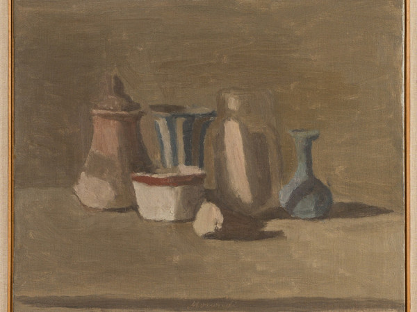 Giorgio Morandi, Natura morta, 1940 (V.259), olio su tela, 35 x 40 cm. Collezione Antonio e Matilde Catanese 