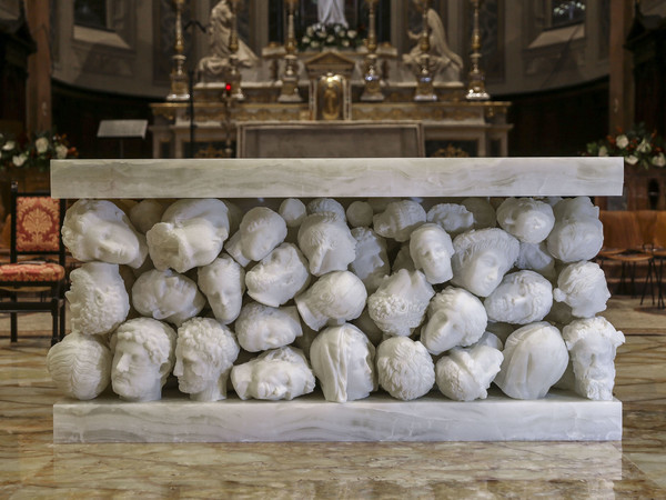 L'altare di Claudio Parmiggiani per la Basilica di Santa Maria Assunta di Gallarate (VA)