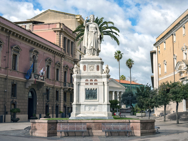 Statua di Eleonora d’Arborea, Oristano