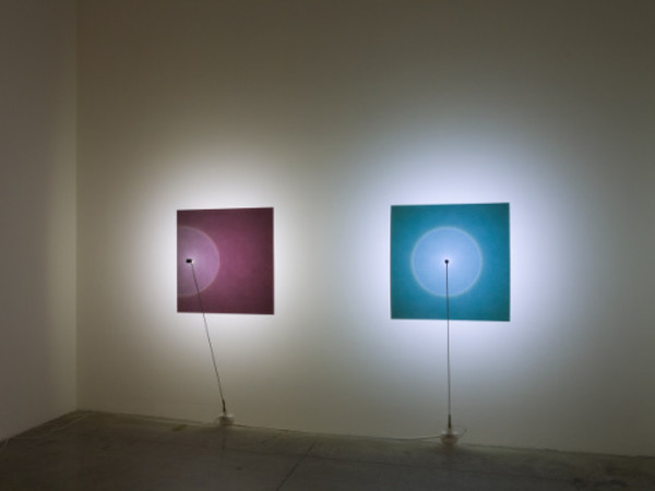 Fabrizio Corneli, Halo, 2015, installazioni, materiali vari su alluminio verniciato, led, dimensione alluminio, cm. 100x100