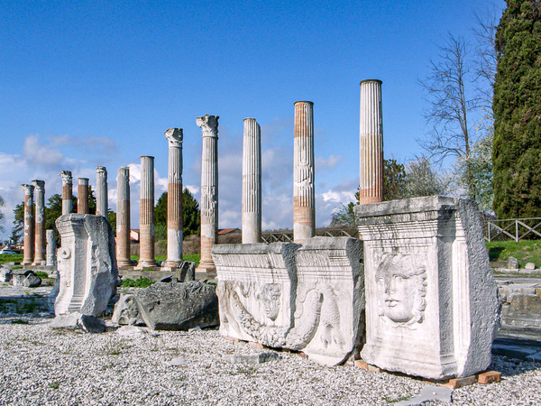 Ciclo di Giove Ammone e Medusa presso il Foro, Area archeologica di Aquileia | Foto: © Gianluca Baronchelli