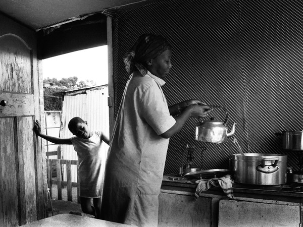 Paola Agosti, Sud Africa, Cape Town, Cross Road, 1983