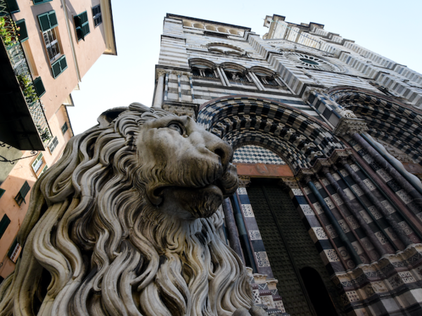 Cattedrale di San Lorenzo, facciata e leone, Genova I Ph. Paola Leoni
