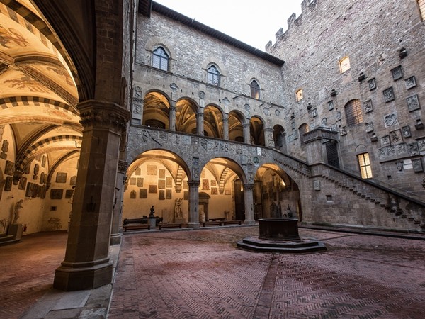 Museo Nazionale del Bargello, Firenze, cortile