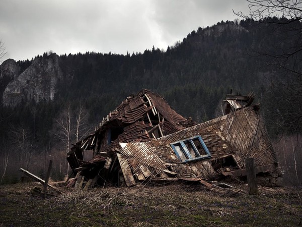 Camilla de Maffei, The visible mountain. Sarajevo, 2013-14 