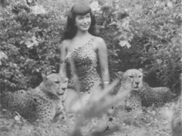 Bunny Yeager, Bettie Page, 1954