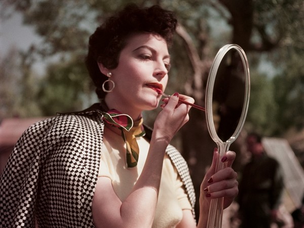 Robert Capa, Ava Gardner sul set della Contessa Scalza, Tivoli, Italia, 1954