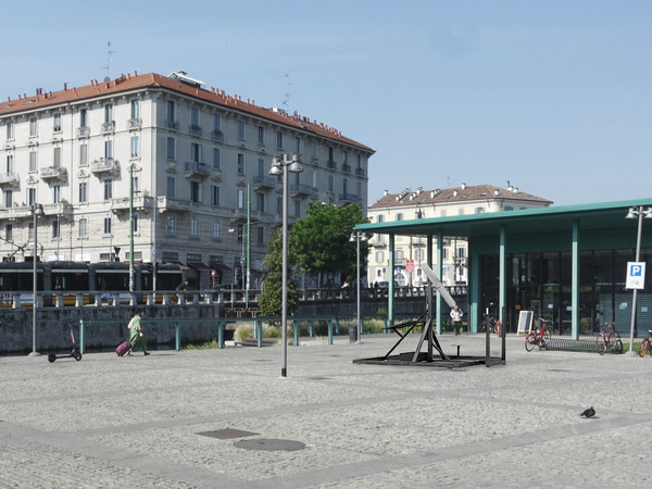 Matteo Vettorello. Sintonizzatore di decongestione ambientale, Piazza XXIV Maggio, Milano