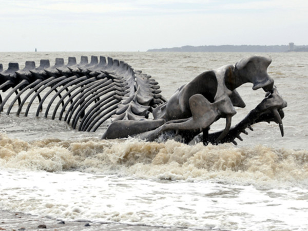 Huang Yong Ping, Serpent d'océan, Saint-Brevin-les-Pins (France). Artwork from the Estuaire Nantes, Saint-Nazaire art trail 