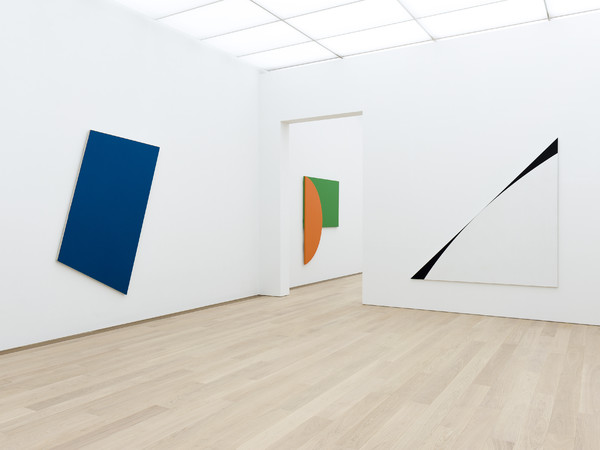 <span>Ellsworth Kelly, <em>Bloemlezing Museum Voorlinden</em>, Wassenaar. Image: Antoine van Kaam</span>