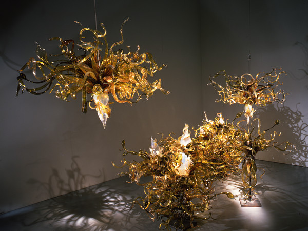 Dale Chihuly, Laguna Murano Chandelier, 1996. W. 9.1 meters. The George R. Stroemple Collection, Portland, Oregon
