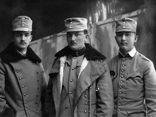 I tre fratelli Pitlik, del 12° Reggimento Ulani