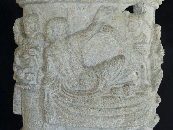 Room IV, the urn with a funeral banquet scene