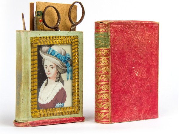 Necessarire da viaggio di manifattura inglese, XVIII secolo. Cortona, collezione Tommasi – MAEC