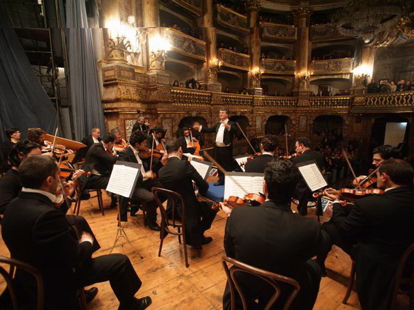 Orchestra da  Camera  di Caserta, Antonino Cascio, direttore