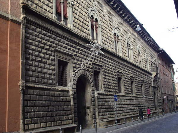 Palazzo Bevilacqua Ariosti, Bologna