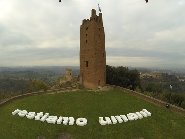 Stefano Tonelli. Restiamo umani