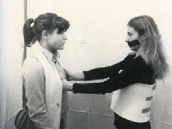 Sanja Iveković, Inaugurazione alla Tommaseo, (performance), 1977 