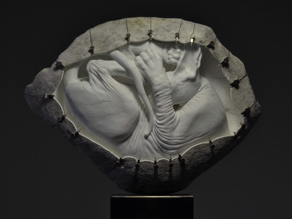 Jago, Sphynx, 2015, marmo, 65x30x50 cm. I Ph. Jago