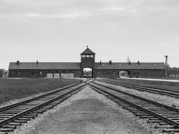 Al termine del binario: Auschwitz