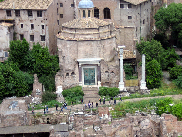 Basilica dei Santi Cosma e Damiano