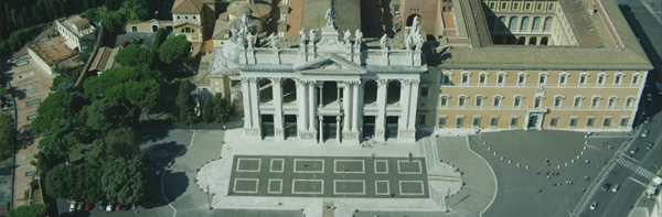 La facciata della basilica San Giovanni in Laterano