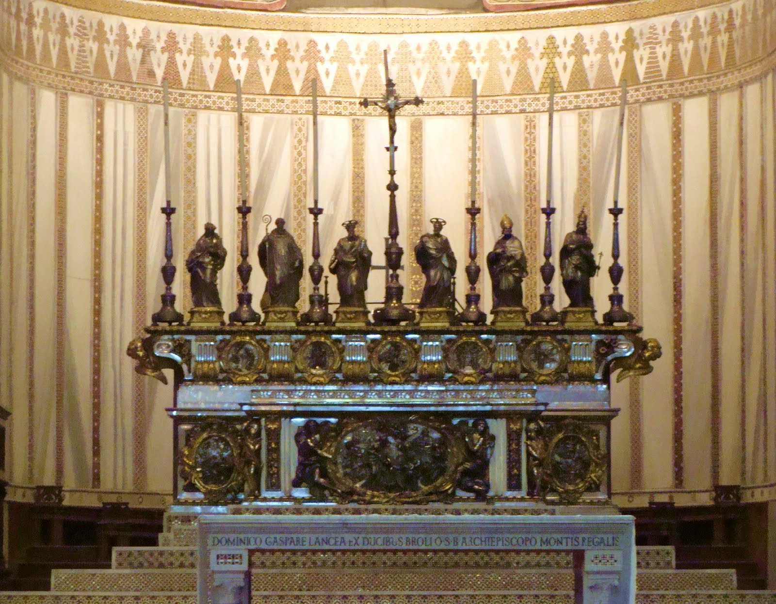 Altare di Descrizione dell'opera e mostre in corso Arte.it