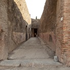 Storie d’amore e di gladiatori: scene di vita quotidiana riaffiorano a Pompei grazie alla tecnologia