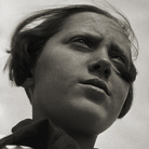 Aleksandr Rodčenko, Ragazza pioniera, 1930, Stampa vintage, Collezione del Moscow House of Photography Museum, 