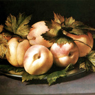 Ambrogio Figino, Piatto con pesche, olio su tavola, 21 x 30 cm. Collezione privata