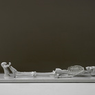 Andrea Salvatori, Tié!, 2009, ceramica, porcellana e marmo | Photo © Bernardo Ricci - Courtesy Andrea Salvatori    