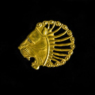 Ornamento a testa di leone con criniera fiammata, VI secolo a.C. circa, Iran occidentale, Oro, 9.4 x 1 x 7.5 cm, Peso 9 gr | Photo © Gianluca Baronchelli
