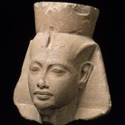 Testa del re Tutankhamon, Egitto, Nuovo Regno, XVIII Dinastia, regno di Tutankhamon, 1336-1327 a.C., arenaria, cm 29,6x26,5. Boston, Museum of Fine Arts