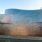 Frank Gehry , Guggenheim di Bilbao, Spagna | Foto: Matyas Rehak / Shutterstock.com