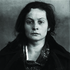 Elizaveta Alekseïevna Voïnova, Russia, nata nel 1905 nel villaggio di Zakharovo, distretto Klinski, regione di Mosca. Studi secondari, senza partito, madre di famiglia. Residente a Mosca, via Manejnaïa 5, app. 9. Arrestata il 23 settembre 1937. Condannata a morte il 29 ottobre 1937. Giustiziata il 13 novembre 1937. Riabilitata nel 1989 | © Archivi Centrali FSB e Archivi Nazionali della Federazione Russa GARF, Mosca, copie pubblicate dagli archivi dell’Associazione Inter