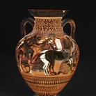 Anfora decorata, con gigantomachia di figure nere disegnate sul fondo rosso del corpo del vaso, 520-?500 AC (Vulci), ceramica, h 27,9 cm. Londra, The British Museum
