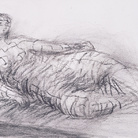 Henry Moore, Reclining figure, 1982, carboncino su carta, cm 18,2 x 28,8. Firenze, Gabinetto dei Disegni e Stampe degli Uffizi, Collezione 