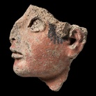 Frammento di altorilievo, Testa maschile, Terracotta dipinta | Courtesy Musei Capitolini 