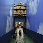Steve McCurry, Gondole in un canale. Venezia, marzo 2011 © Steve McCurry