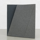 Giuseppe Uncini, Spazio TS 7, 1978, Cemento e grafite su legno, 70 x 29 x 15 cm, (Bibliografia: B. Corà, Cat. rag., op. cit., n. arch. 78-003 p.291), 