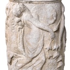 Altare cilindrico con menade danzante, Arte romana, prima metà del II secolo d.C. Trachite, h 66 cm, diametro base 40 cm, Padova, Musei Civici agli Eremitani-Museo Archeologico