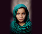 Steve McCurry. Una testa, un volto. Pari nelle differenze
